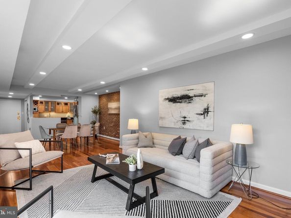 1045 31st Street NW 302, Washington DC 20007