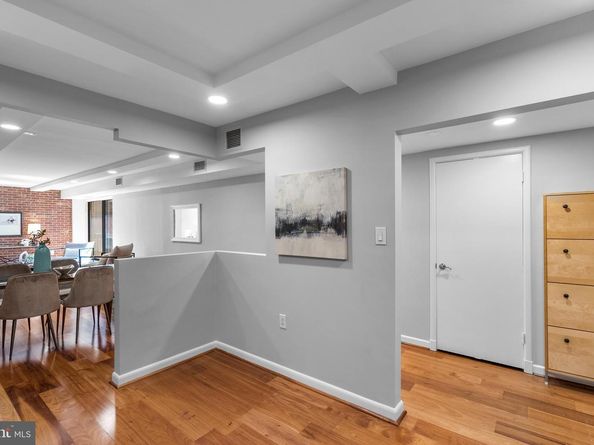 1045 31st Street NW 302, Washington DC 20007