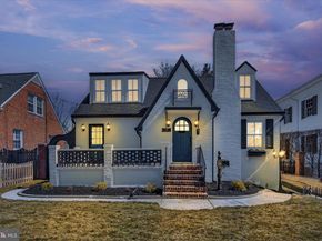 1607 N Glebe Road, Arlington VA 22207
