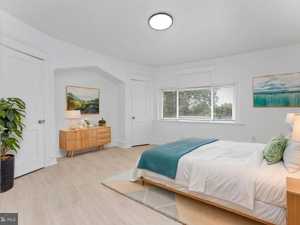 5919 Upland Way, Philadelphia PA 19131