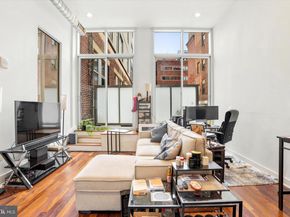1101 Locust Street 4M, Philadelphia PA 19107