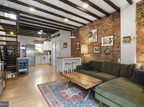 2215 E Oakdale Street, Philadelphia PA 19125