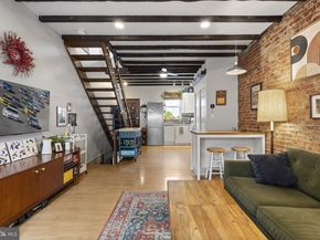 2215 E Oakdale Street, Philadelphia PA 19125