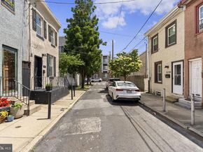 2215 E Oakdale Street, Philadelphia PA 19125