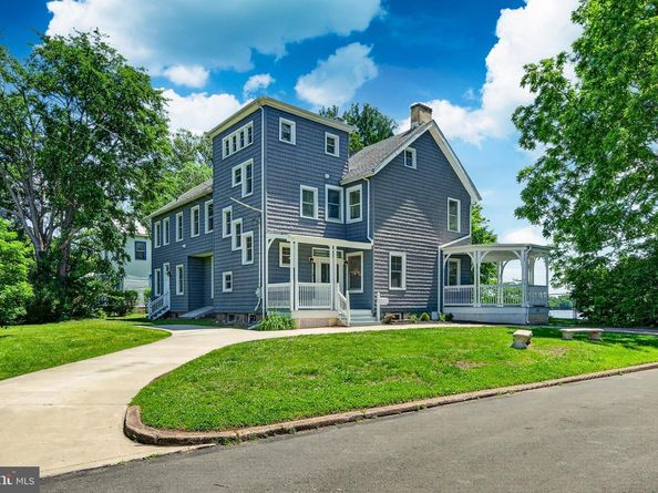 1 Pine Grove Street, Bristol PA 19007