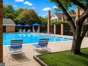 2584 S Arlington Mill Drive 2, Arlington VA 22206