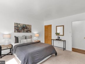 9702 Kingsbridge Drive 3, Fairfax VA 22031