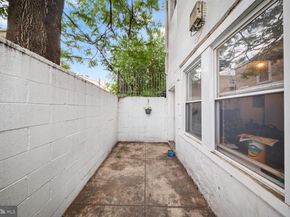 521 Greenwich Street, Philadelphia PA 19147