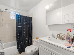 521 Greenwich Street, Philadelphia PA 19147