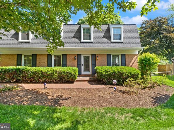 2037 Durand Drive, Reston VA 20191