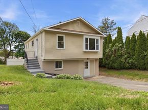 1551 Fitzwatertown Road, Willow Grove PA 19090