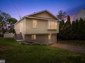 1551 Fitzwatertown Road, Willow Grove PA 19090