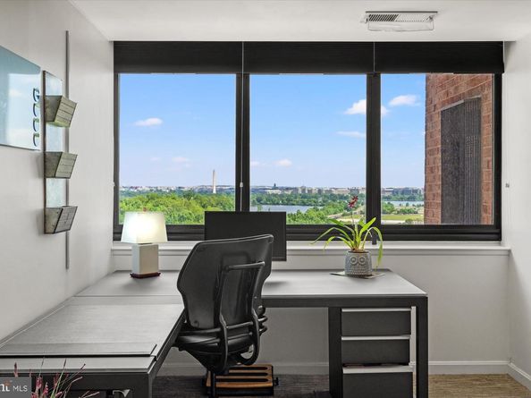 1805 Crystal Drive 1011S, Arlington VA 22202