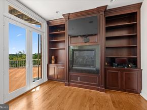 1701 S Arlington Ridge Road, Arlington VA 22202