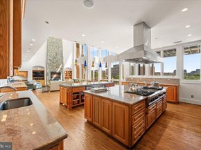 1701 S Arlington Ridge Road, Arlington VA 22202