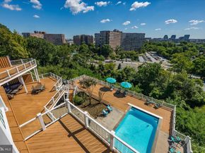 1701 S Arlington Ridge Road, Arlington VA 22202