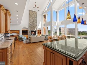 1701 S Arlington Ridge Road, Arlington VA 22202