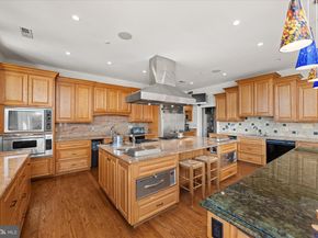 1701 S Arlington Ridge Road, Arlington VA 22202