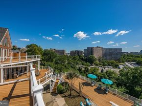 1701 S Arlington Ridge Road, Arlington VA 22202