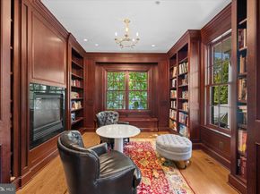 1701 S Arlington Ridge Road, Arlington VA 22202