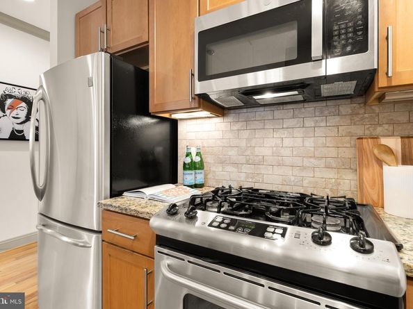 739 Newton Place NW 104, Washington DC 20010