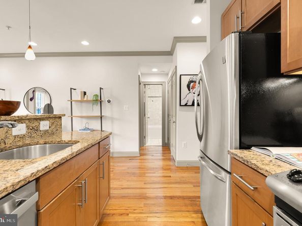 739 Newton Place NW 104, Washington DC 20010
