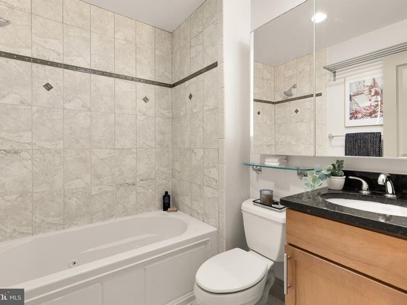 739 Newton Place NW 104, Washington DC 20010