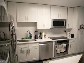 8350 Greensboro Drive 517, Mclean VA 22102