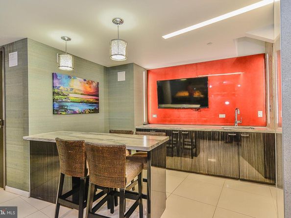 8350 Greensboro Drive 517, Mclean VA 22102