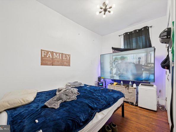 2327 E York Street, Philadelphia PA 19125