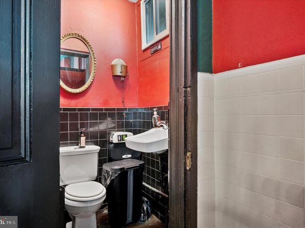2327 E York Street, Philadelphia PA 19125