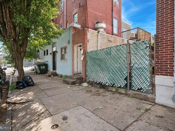 2327 E York Street, Philadelphia PA 19125