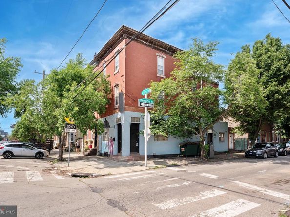 2327 E York Street, Philadelphia PA 19125