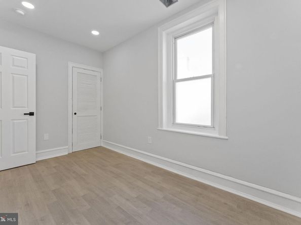 7703 Ridge Avenue, Philadelphia PA 19128