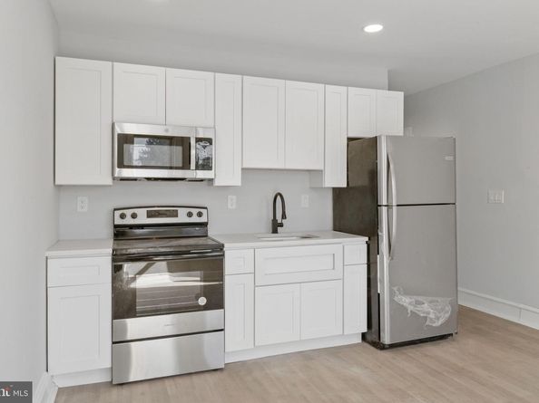 7703 Ridge Avenue, Philadelphia PA 19128