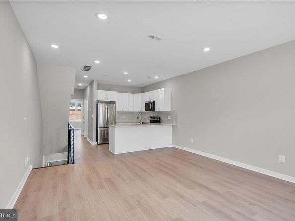802 W Norris Street, Philadelphia PA 19122