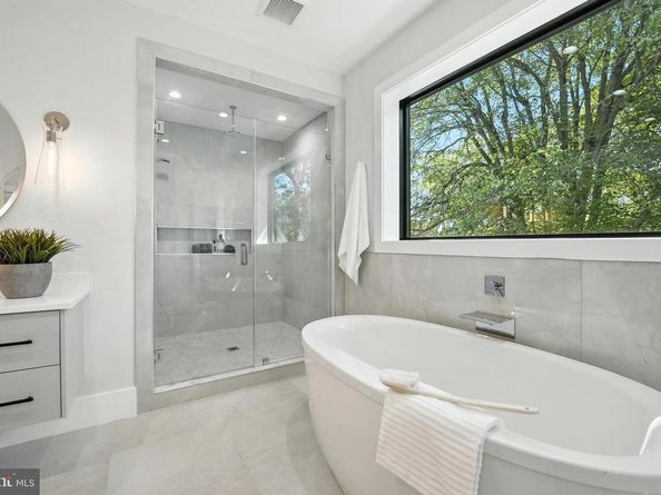1910 Cherri Drive, Falls Church VA 22043