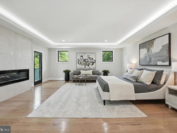 1910 Cherri Drive, Falls Church VA 22043