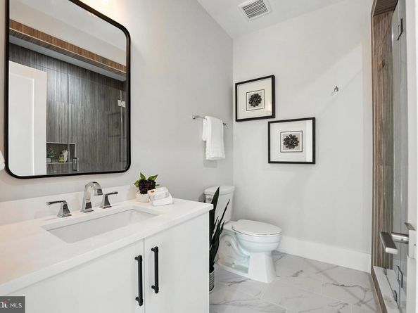 1910 Cherri Drive, Falls Church VA 22043