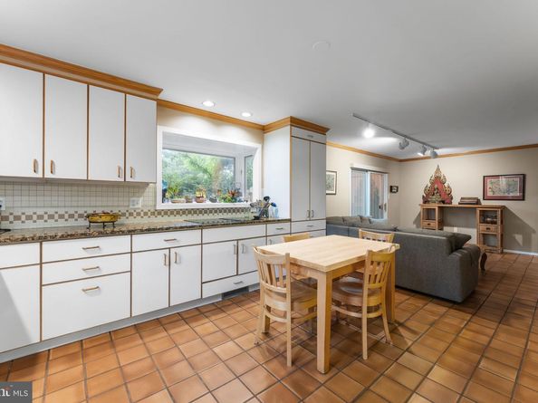 11141 Broad Green Drive, Potomac MD 20854