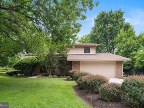 11141 Broad Green Drive, Potomac MD 20854