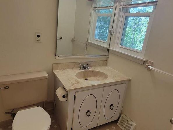 862 Green Ridge Circle, Feasterville Trevose PA 19053