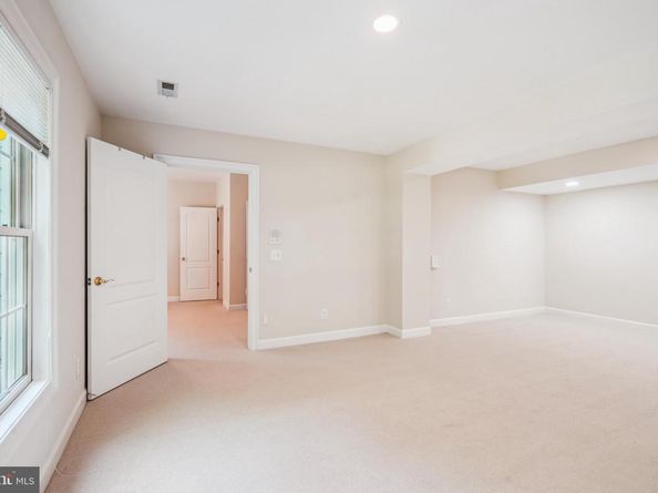 3206 Wheatland Farms Drive, Oakton VA 22124