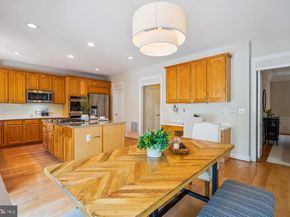 3206 Wheatland Farms Drive, Oakton VA 22124