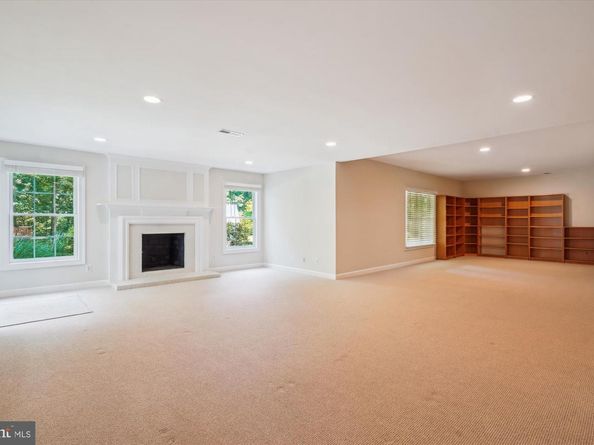 3206 Wheatland Farms Drive, Oakton VA 22124