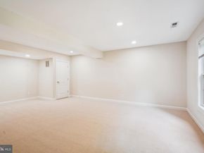 3206 Wheatland Farms Drive, Oakton VA 22124