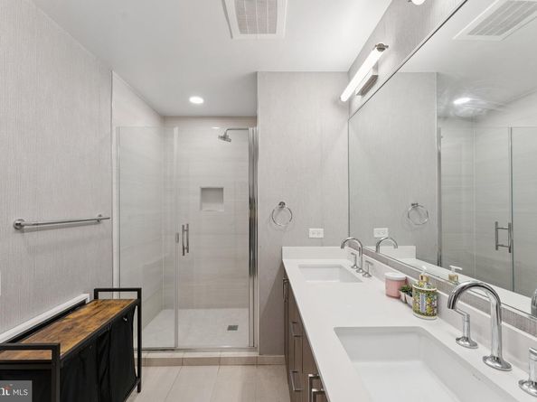 1211 Van Street SE 913, Washington DC 20003