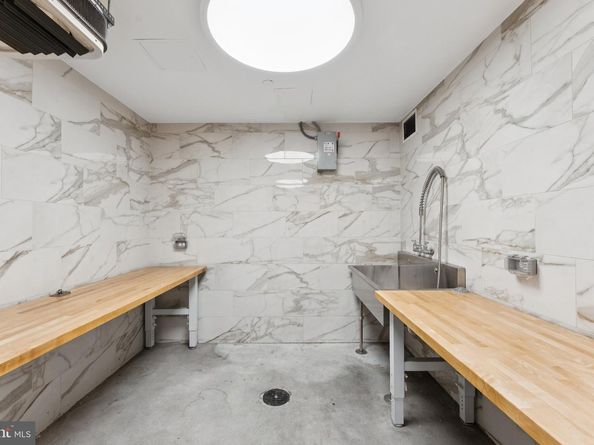 1211 Van Street SE 913, Washington DC 20003