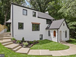 2520 N Vernon Street N, Arlington VA 22207