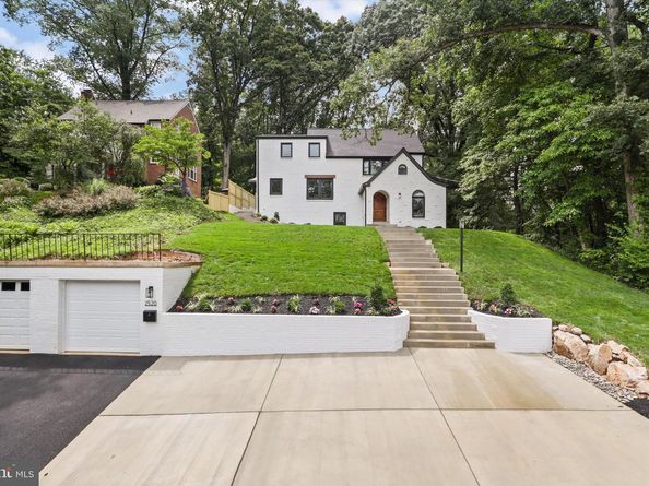 2520 N Vernon Street N, Arlington VA 22207